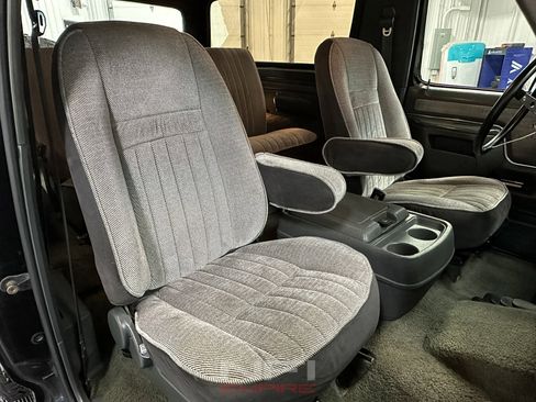 Used 1989 Ford Bronco XLT 2D Utility 4WD image 35