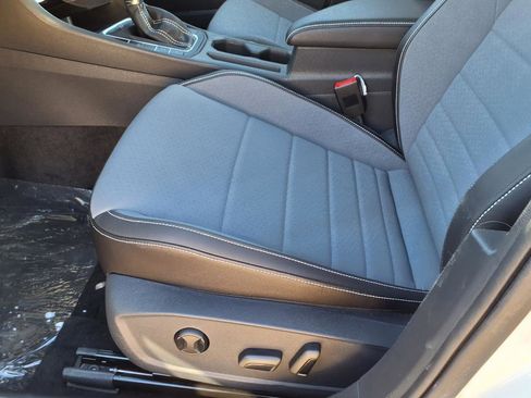 New 2026 Volkswagen Jetta SE image 10