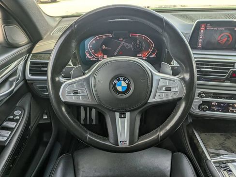 Used 2020 BMW 750i xDrive w/ Executive Package AWD/4WD image 11