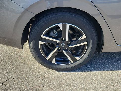 Used 2024 Nissan Sentra SV image 5