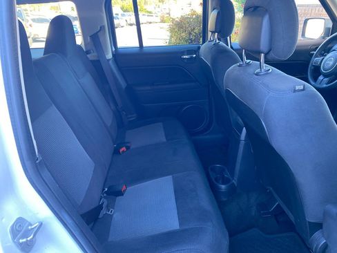 Used 2016 Jeep Patriot Sport w/ Power Value Group AWD/4WD image 32
