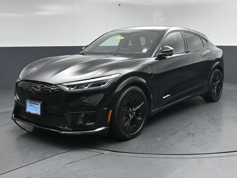 Certified 2025 Ford Mustang Mach-E GT AWD/4WD image 3