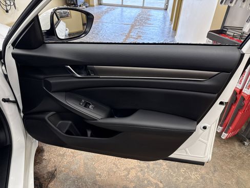 Used 2021 Honda Accord LX image 15