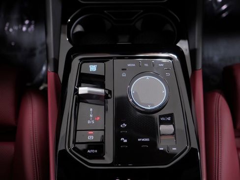 Used 2025 BMW 530i image 13