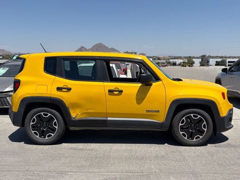 Used 2017 Jeep Renegade Sport w/ Power & Air Group FWD image 3