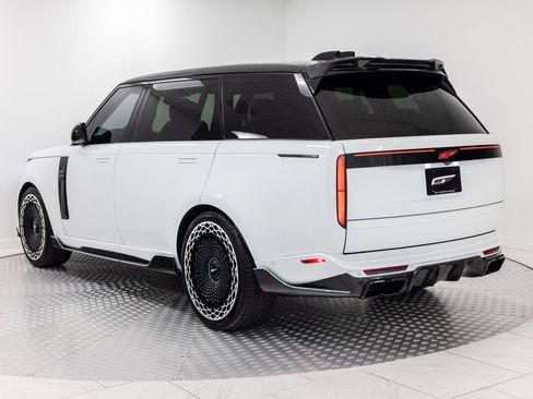 Used 2025 Land Rover Range Rover Long Wheelbase SE AWD/4WD image 3
