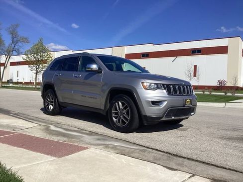 Used 2020 Jeep Grand Cherokee Limited image 1