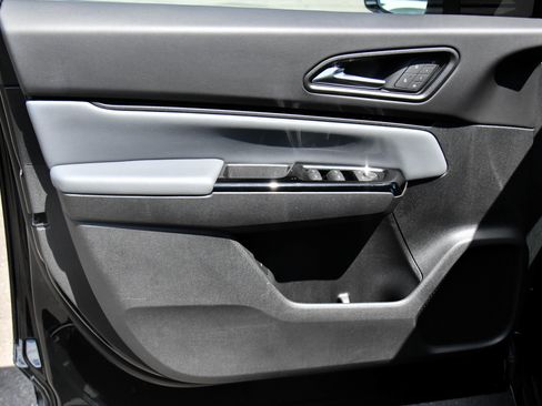 Used 2024 Honda Prologue Touring image 14