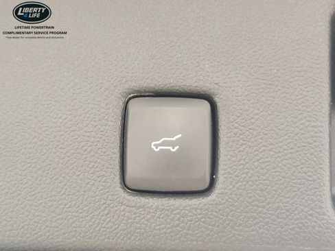 Used 2023 Ford Escape Active AWD/4WD image 17