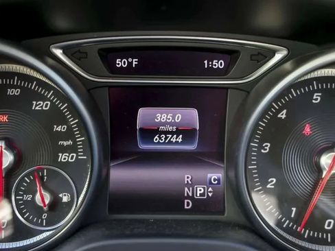 Used 2019 Mercedes-Benz CLA 250 image 25