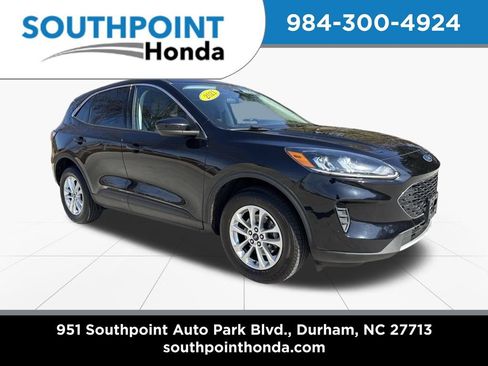 Used 2021 Ford Escape SE image 1
