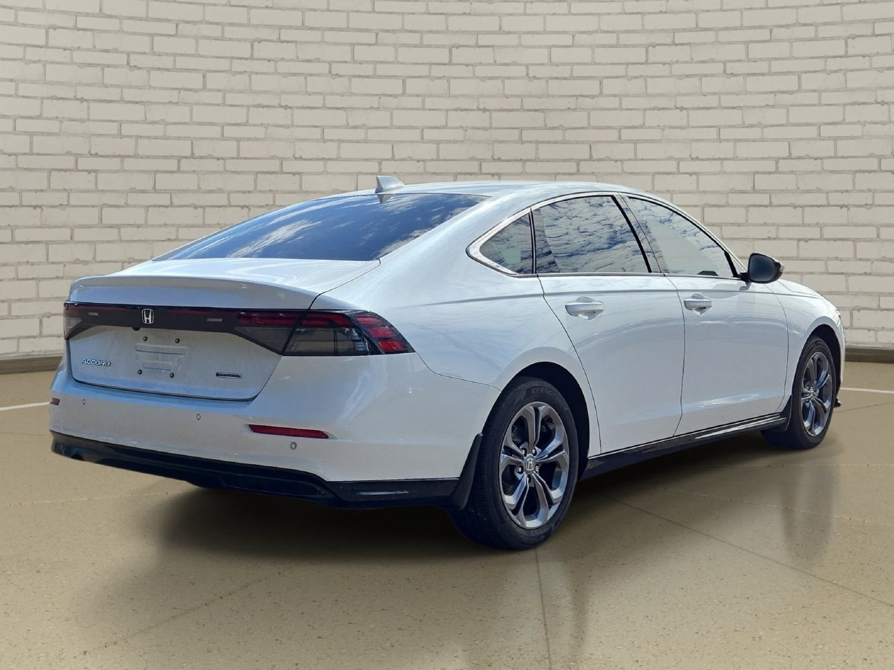 Used 2026 Honda Accord EX-L image 5