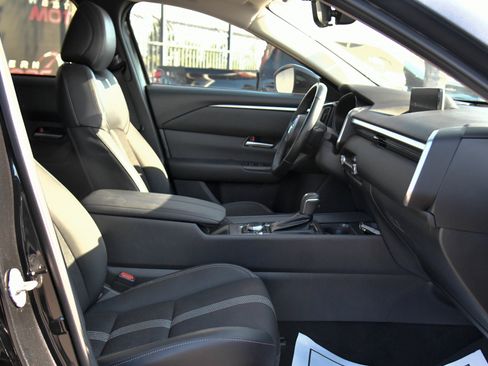 Used 2025 MAZDA CX-50 2.5 Hybrid w/ Preferred Pkg AWD/4WD image 45