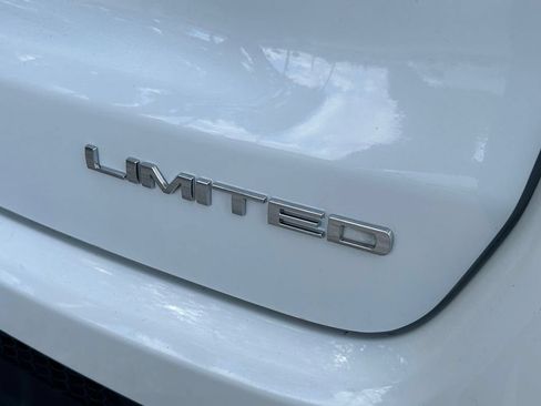 Used 2024 Jeep Compass Limited AWD/4WD image 31