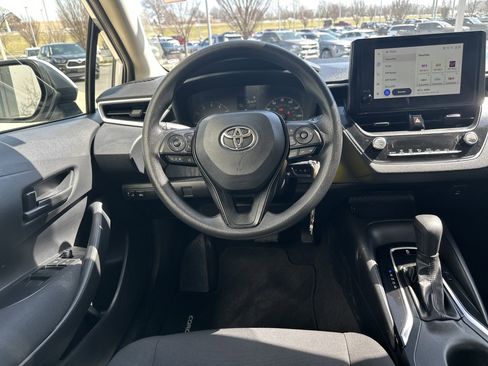 Used 2023 Toyota Corolla LE image 16