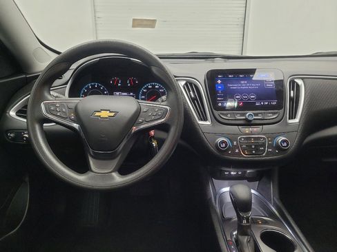 Used 2025 Chevrolet Malibu LT FWD image 22