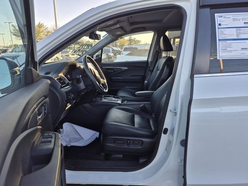 Used 2022 Honda Pilot Special Edition image 3