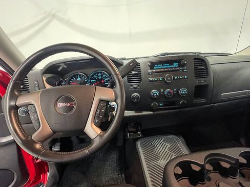 Used 2011 GMC Sierra 2500 SLE w/ SLE Preferred Package AWD/4WD image 70
