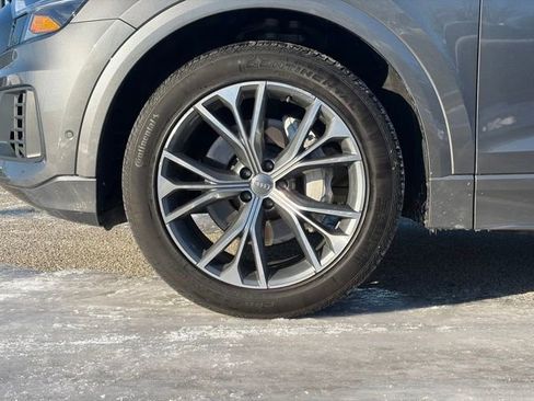 Used 2021 Audi Q8 Premium w/ Black Optic Package image 7