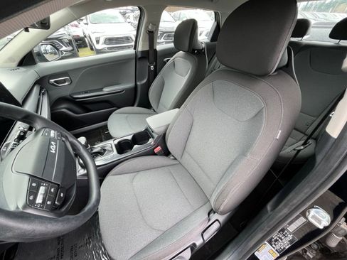 Used 2025 Kia K4 LXS image 17