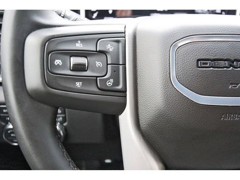 Used 2025 GMC Sierra 2500 Denali w/ Denali Reserve Package AWD/4WD image 18