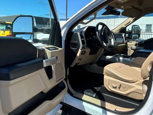 Certified 2019 Ford F250 Lariat w/ Lariat Ultimate Package AWD/4WD image 11