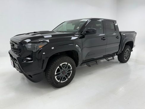 Used 2025 Toyota Tacoma TRD Sport image 5