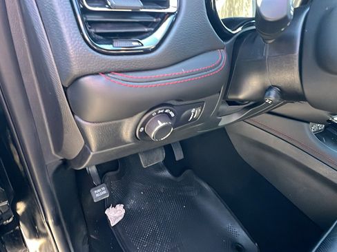 Used 2025 Dodge Durango R/T image 30