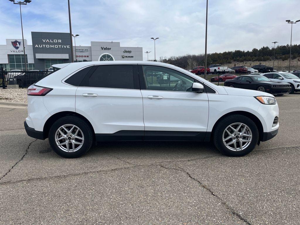 Used 2023 Ford Edge SEL AWD/4WD image 7