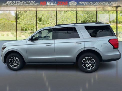 Certified 2024 Ford Expedition XLT AWD/4WD image 2