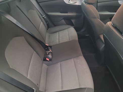 Used 2023 Kia Forte LXS image 19
