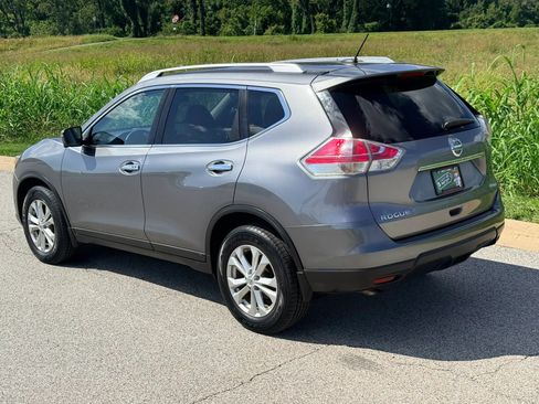 Used 2016 Nissan Rogue SV w/ SV Premium Package AWD/4WD image 12