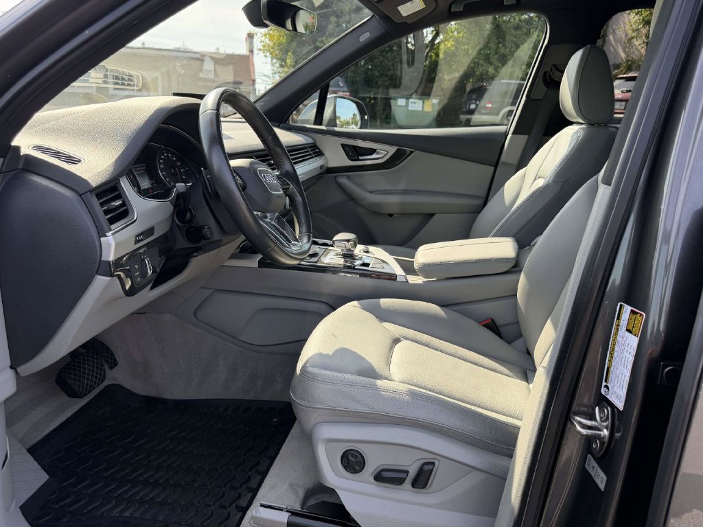 Used 2018 Audi Q7 2.0T Premium AWD/4WD image 16
