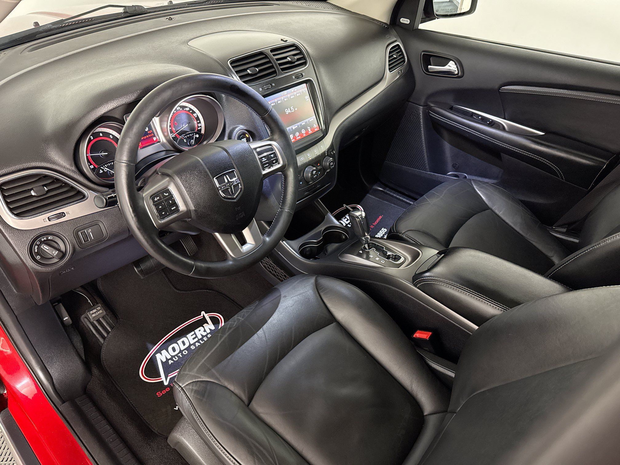 Used 2018 Dodge Journey Crossroad w/ Nav & Sun Group AWD/4WD image 19