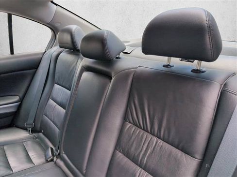 Used 2010 Honda Accord EX-L image 17