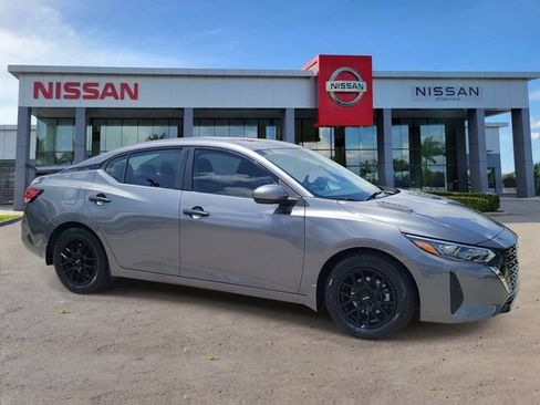Certified 2024 Nissan Sentra S FWD image 2