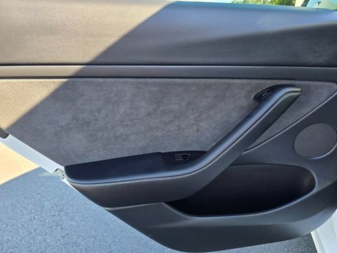 Used 2021 Tesla Model 3 Performance AWD/4WD image 18