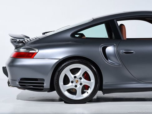 Used 2002 Porsche 911 Turbo image 12