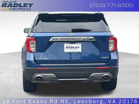 Used 2023 Ford Explorer Limited image 4