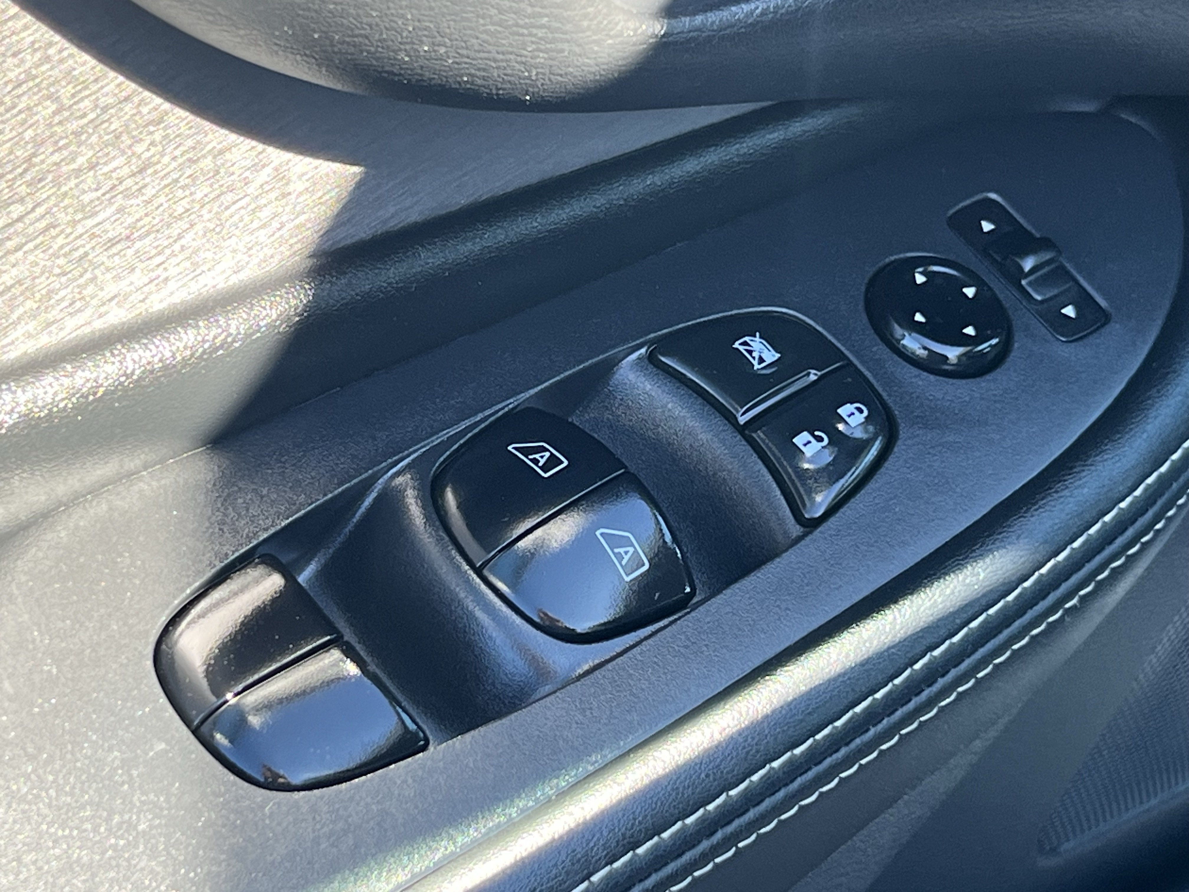 Used 2024 Nissan Murano SV w/ SV Midnight Edition Package AWD/4WD image 19