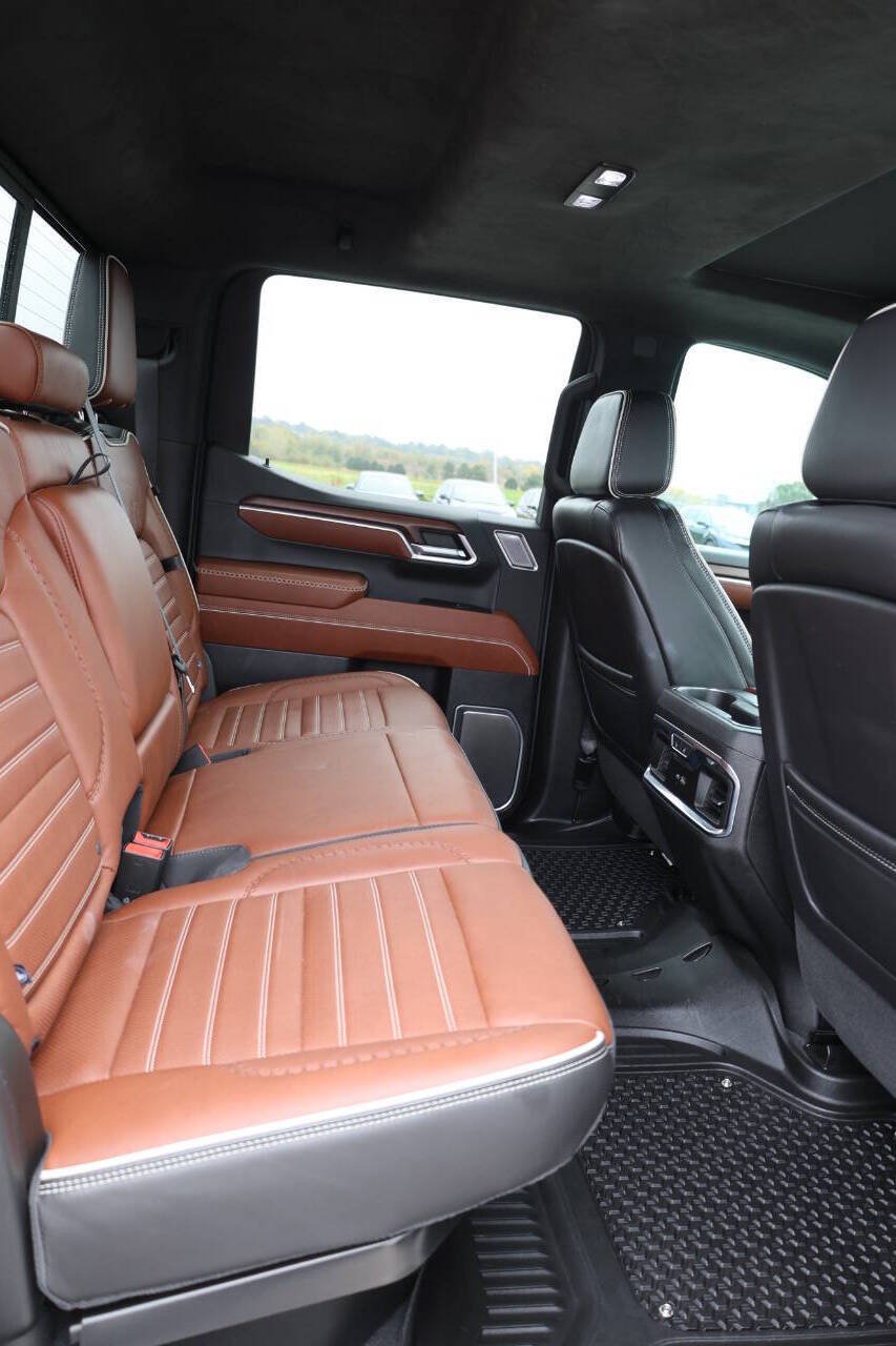 Used 2023 GMC Sierra 1500 Denali Ultimate AWD/4WD image 16