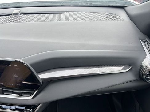 Used 2025 Chevrolet Equinox LT image 35