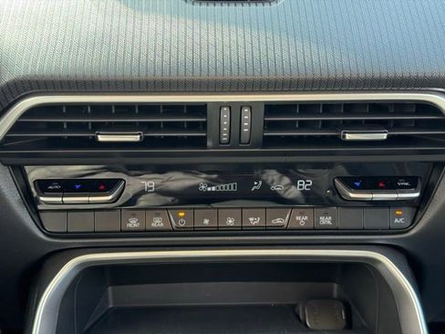 Used 2025 MAZDA CX-90 3.3 Turbo w/ Select Package image 13