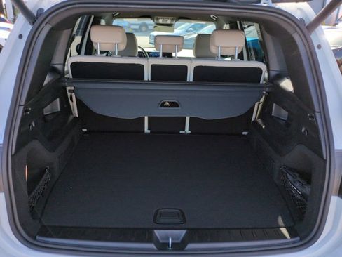 Used 2025 Mercedes-Benz GLB 250 GLB 250 image 13