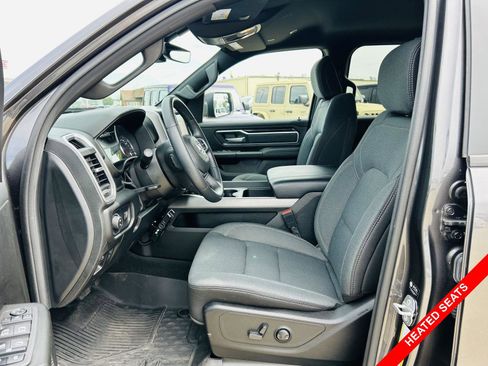 Used 2022 RAM 1500 Big Horn AWD/4WD image 3