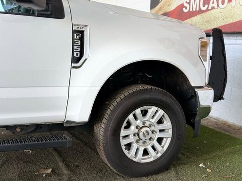 Used 2019 Ford F350 XLT image 10