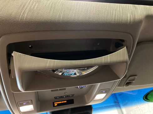 Used 2017 GMC Yukon XL Denali w/ Open Road Package image 39