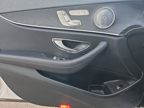 Used 2019 Mercedes-Benz E 300 image 10
