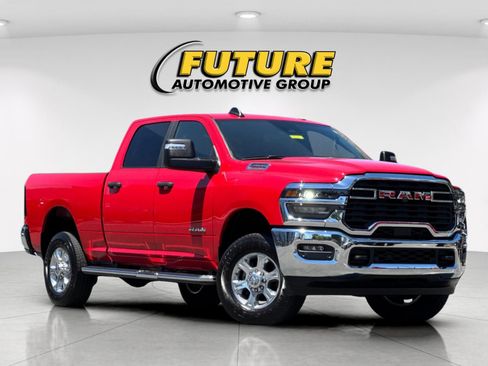 Used 2026 RAM 2500 Big Horn AWD/4WD image 1