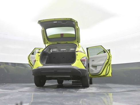 Used 2024 Hyundai Kona SEL w/ Convenience Package image 41